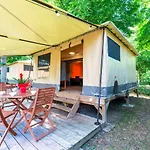 Village Gevaudan Aubrac *